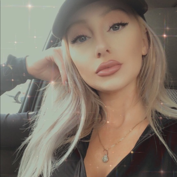 emmycorona427